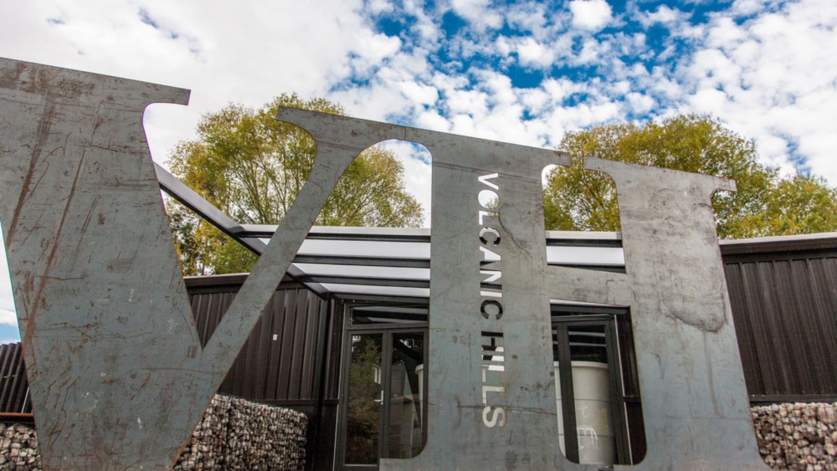 Wine Club - 26 June 2019: Volcanic Hills Winery